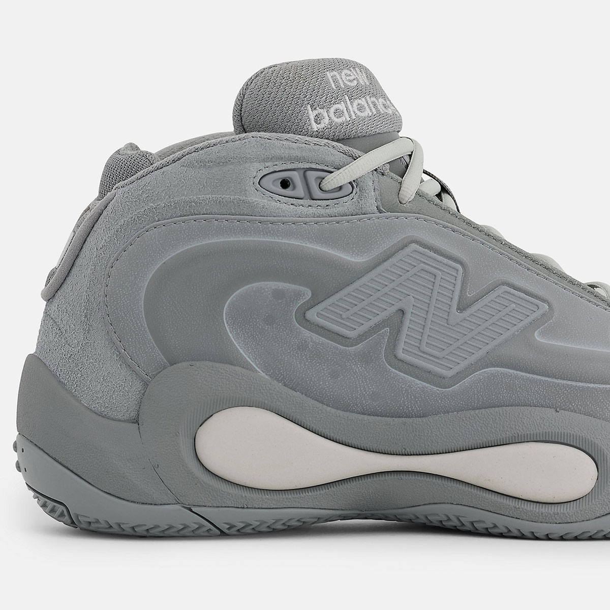 new-balance-p400-grey-days-tenis-de-basquete-cinza-7