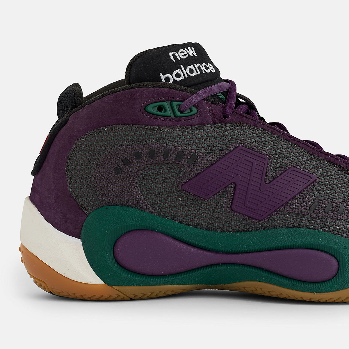 new-balance-p400-nightwatch-green-midnight-violet-lancamento-8