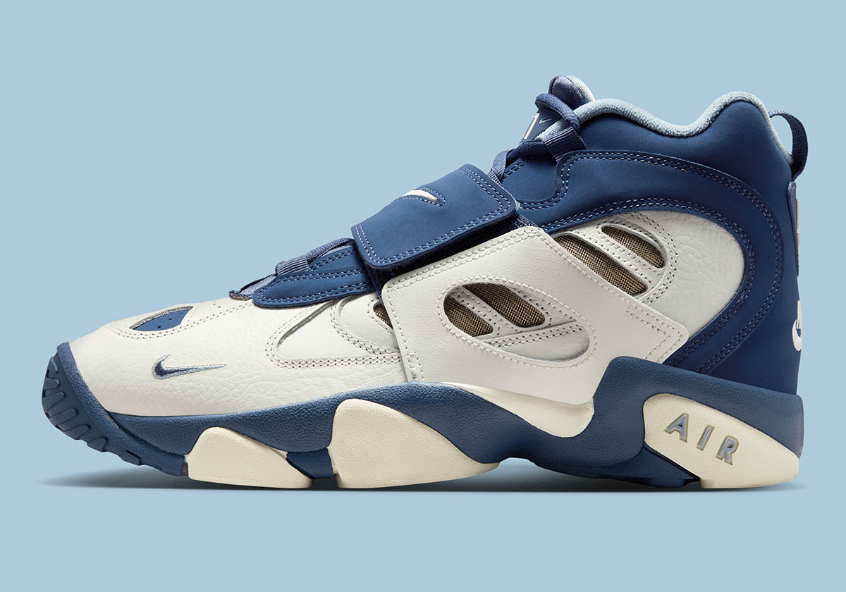 nike-air-diamond-turf-ii-royals-deion-sanders-3