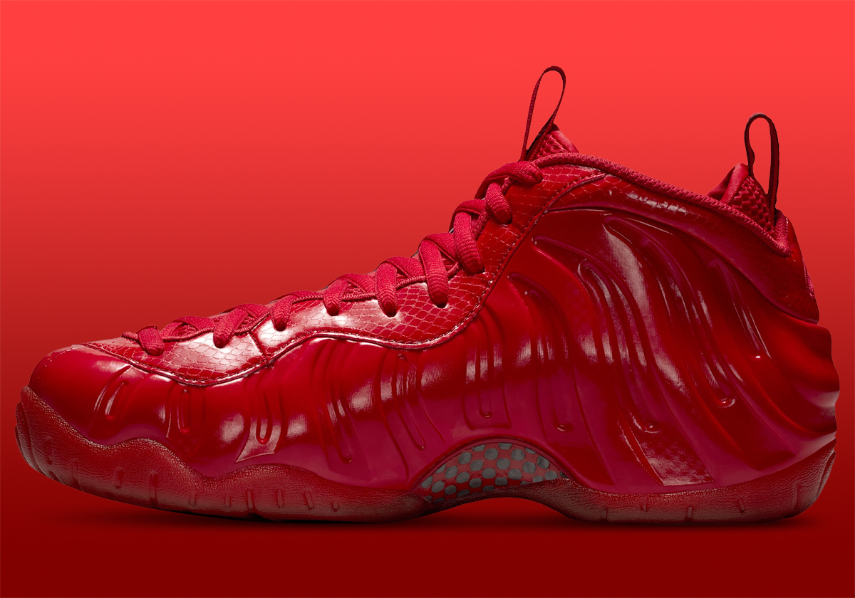 nike-air-foamposite-one-gym-red-volta-em-2026-3