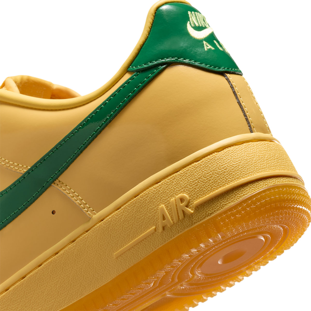 nike-air-force-1-patent-leather-pack-anos-2000-8