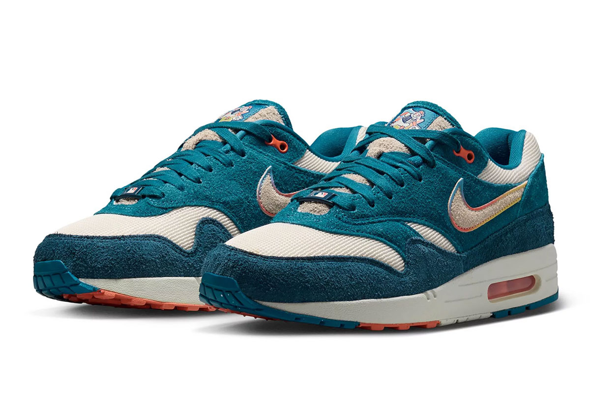 nike-air-max-1-city-connect-milwaukee-brewers-2