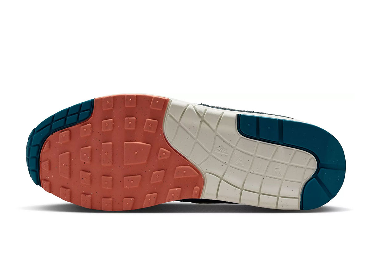 nike-air-max-1-city-connect-milwaukee-brewers-7