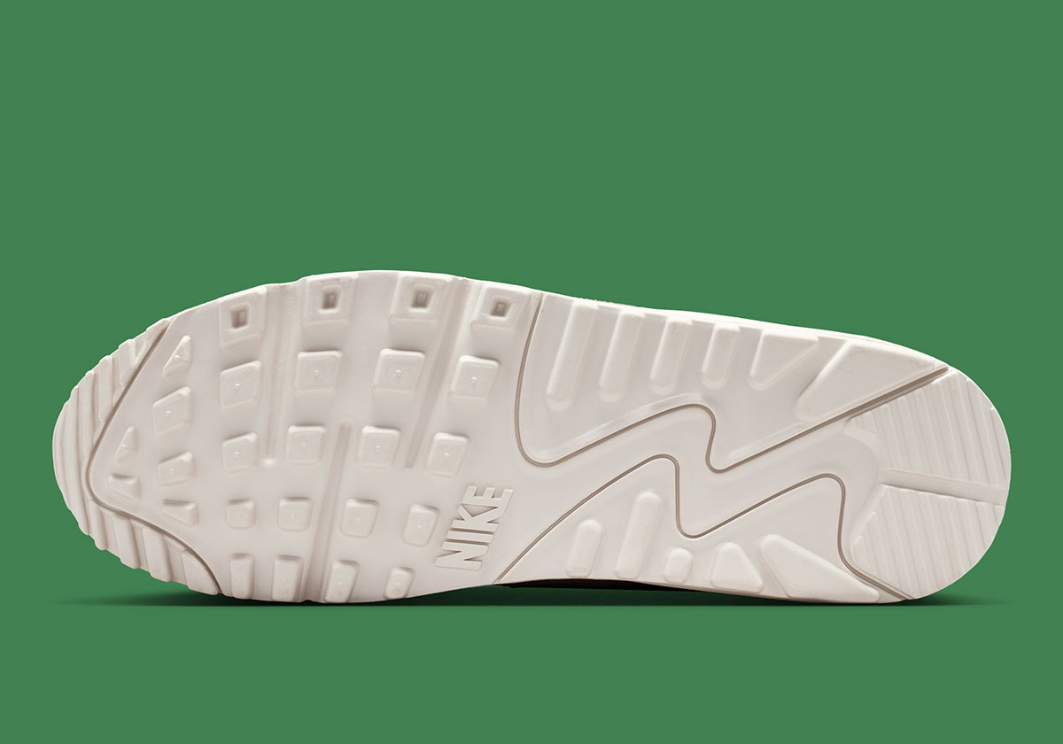 nike-air-max-90-coconut-milk-pine-legion-visual-ousado-7