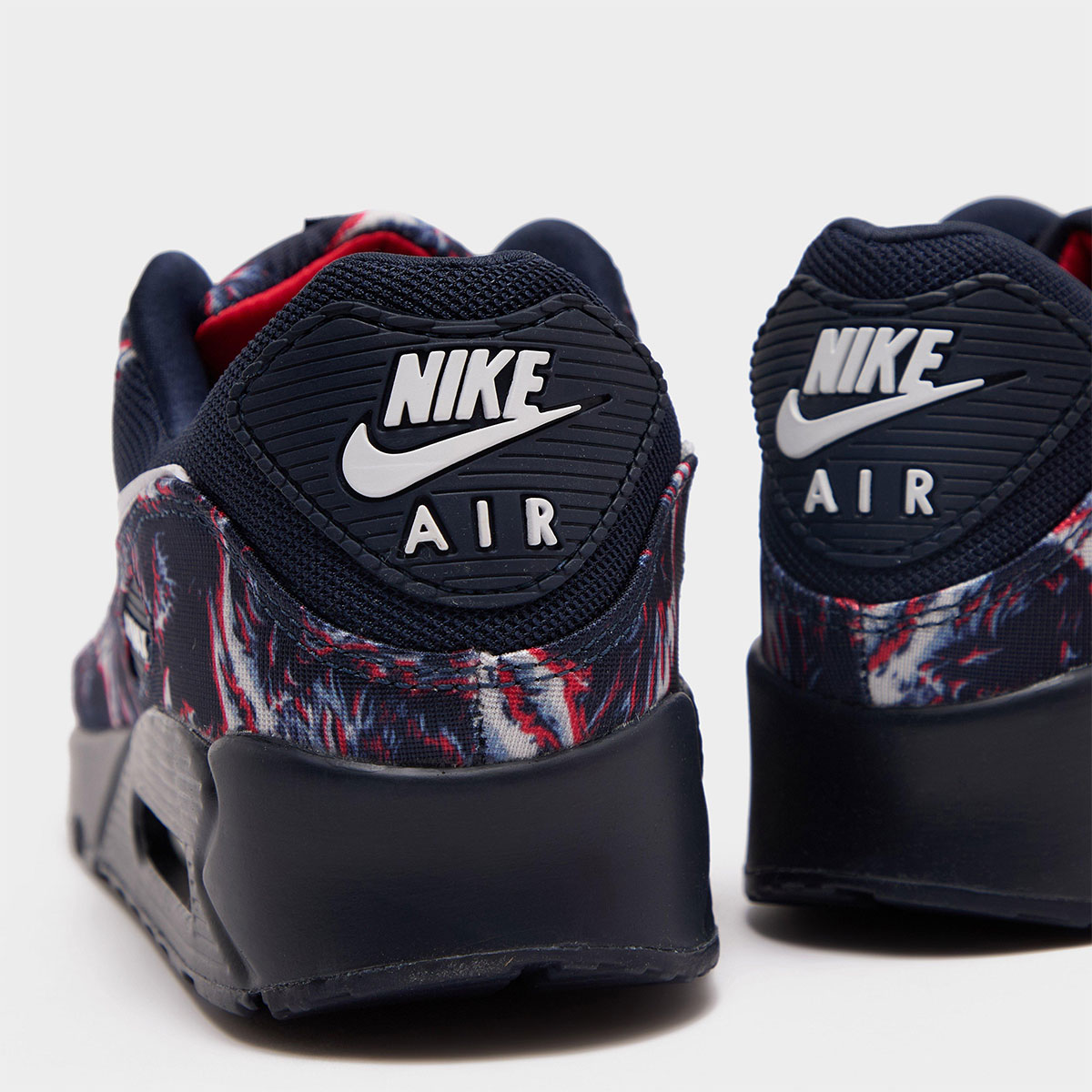 nike-air-max-90-em-canvas-retorna-em-2026-3