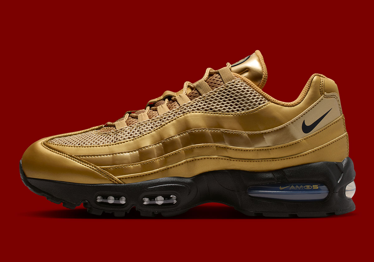 nike-air-max-95-total-90-metallic-gold-futebol-3