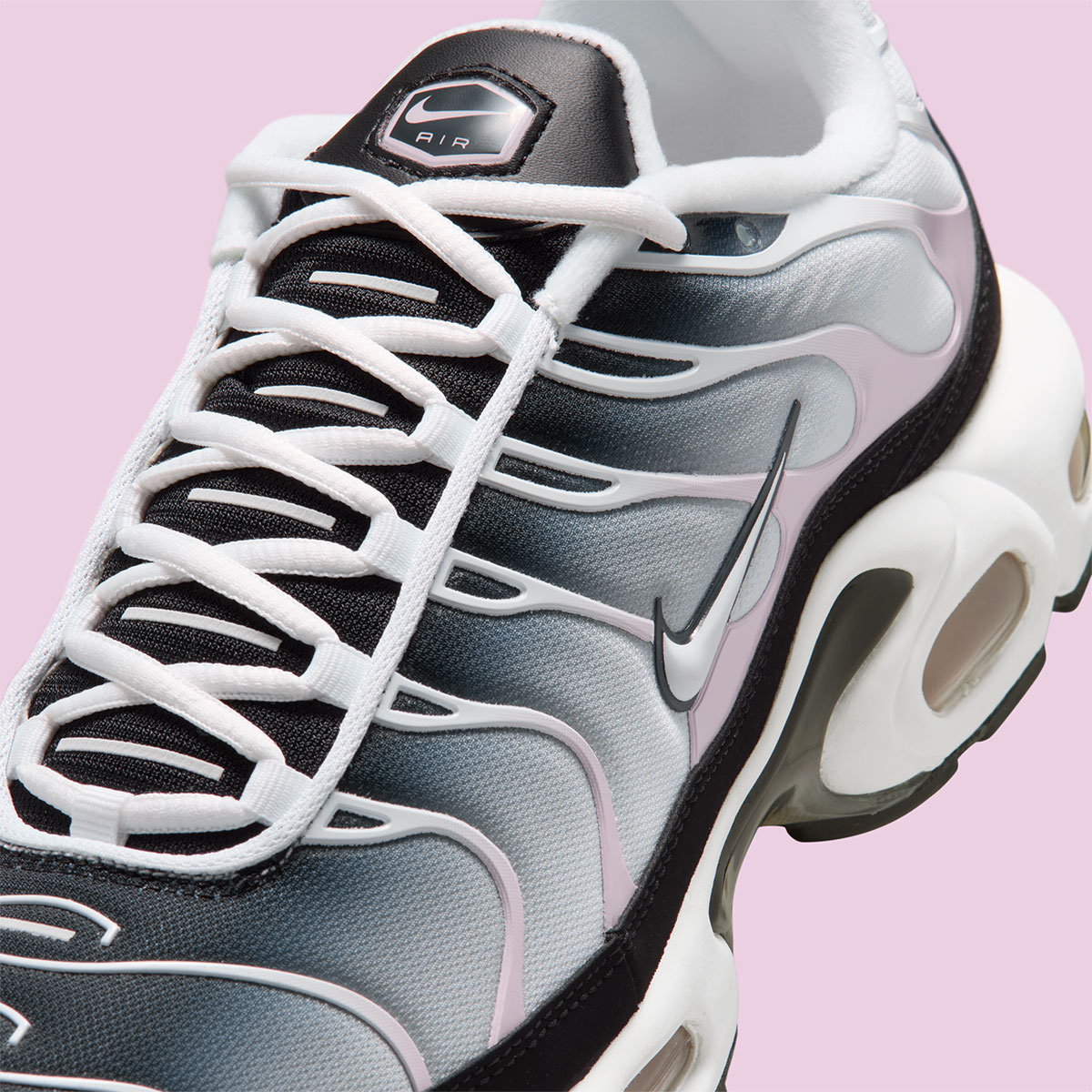 nike-air-max-plus-pink-foam-reforca-legado-air-max-8