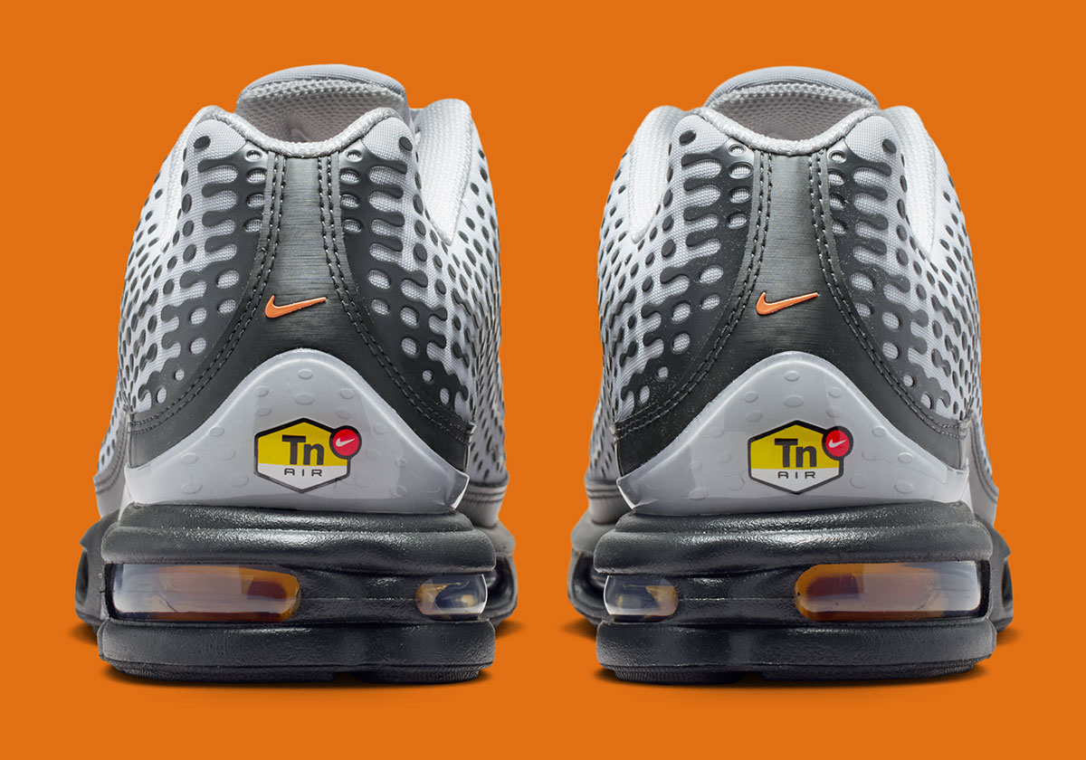 nike-air-max-plus-vii-light-smoke-grey-hot-curry-7