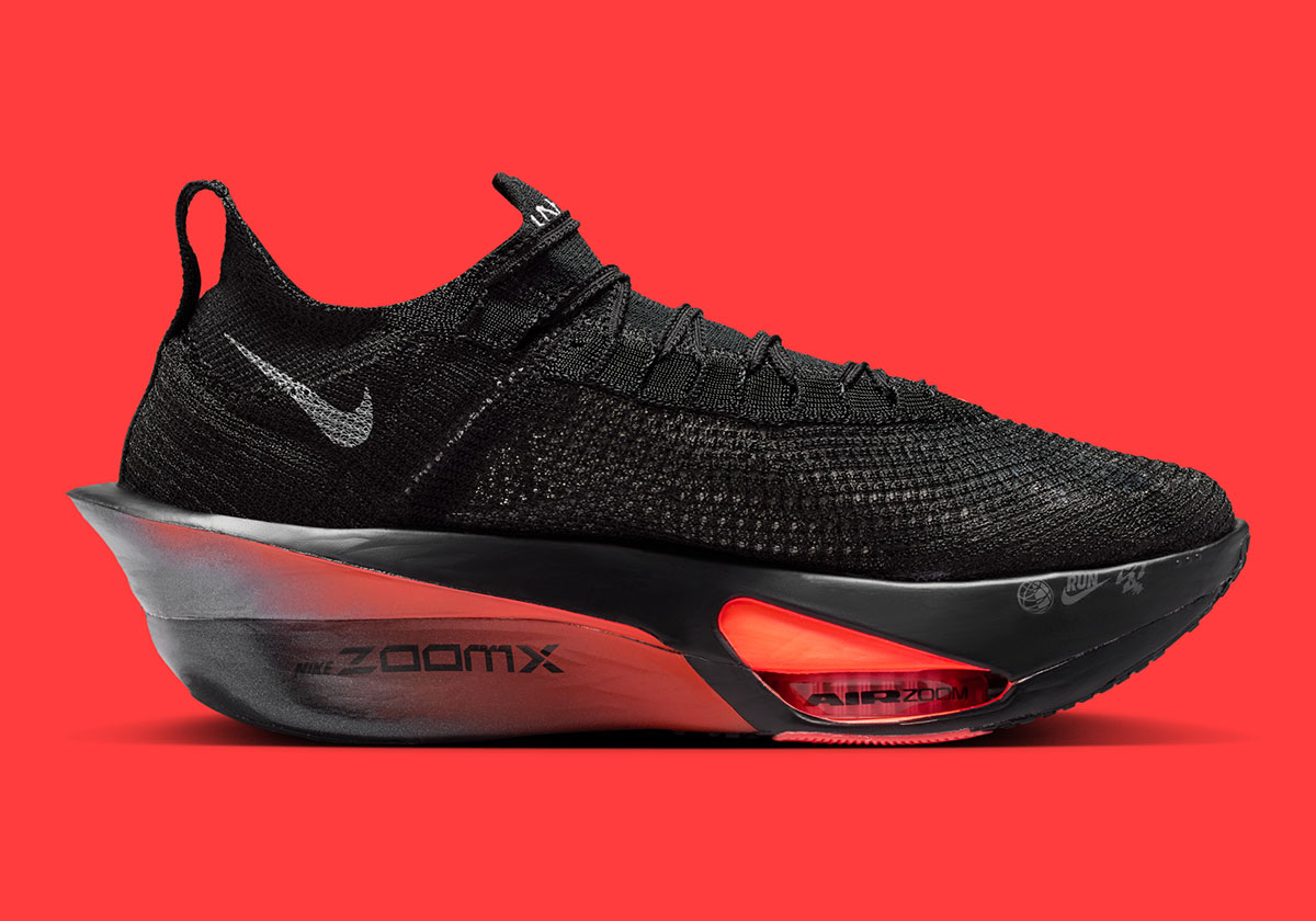 nike-alphafly-3-black-hyper-crimson-wolf-grey-2026-4