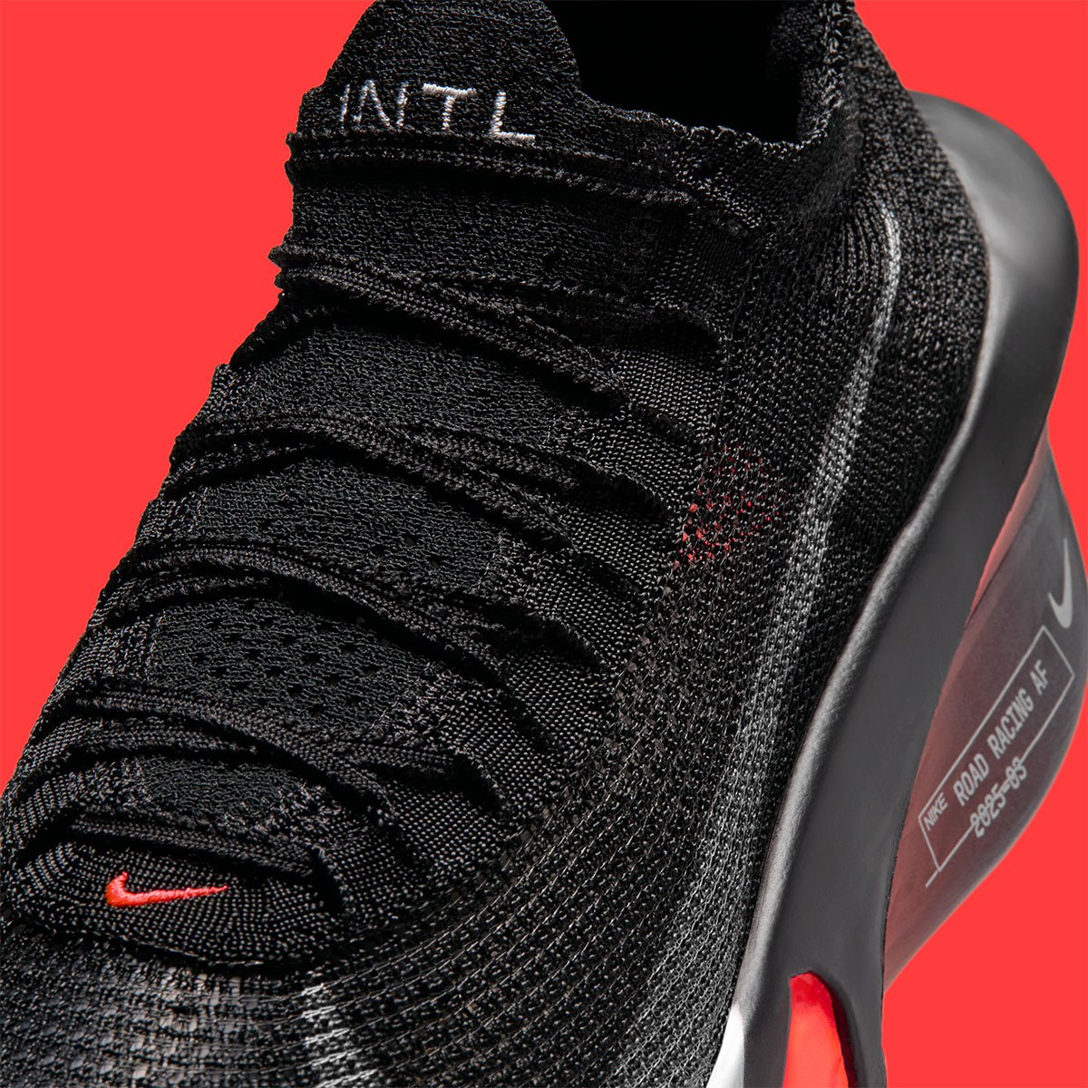 nike-alphafly-3-black-hyper-crimson-wolf-grey-2026-7
