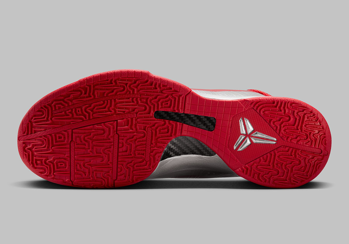 nike-caitlin-clark-kobe-5-protro-rookie-of-the-year-4