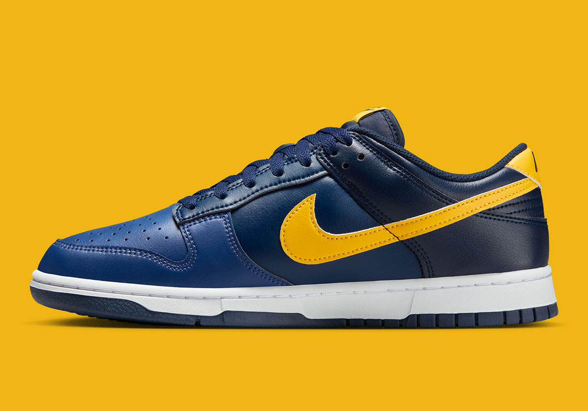 nike-dunk-low-michigan-homenageia-wolverines-2