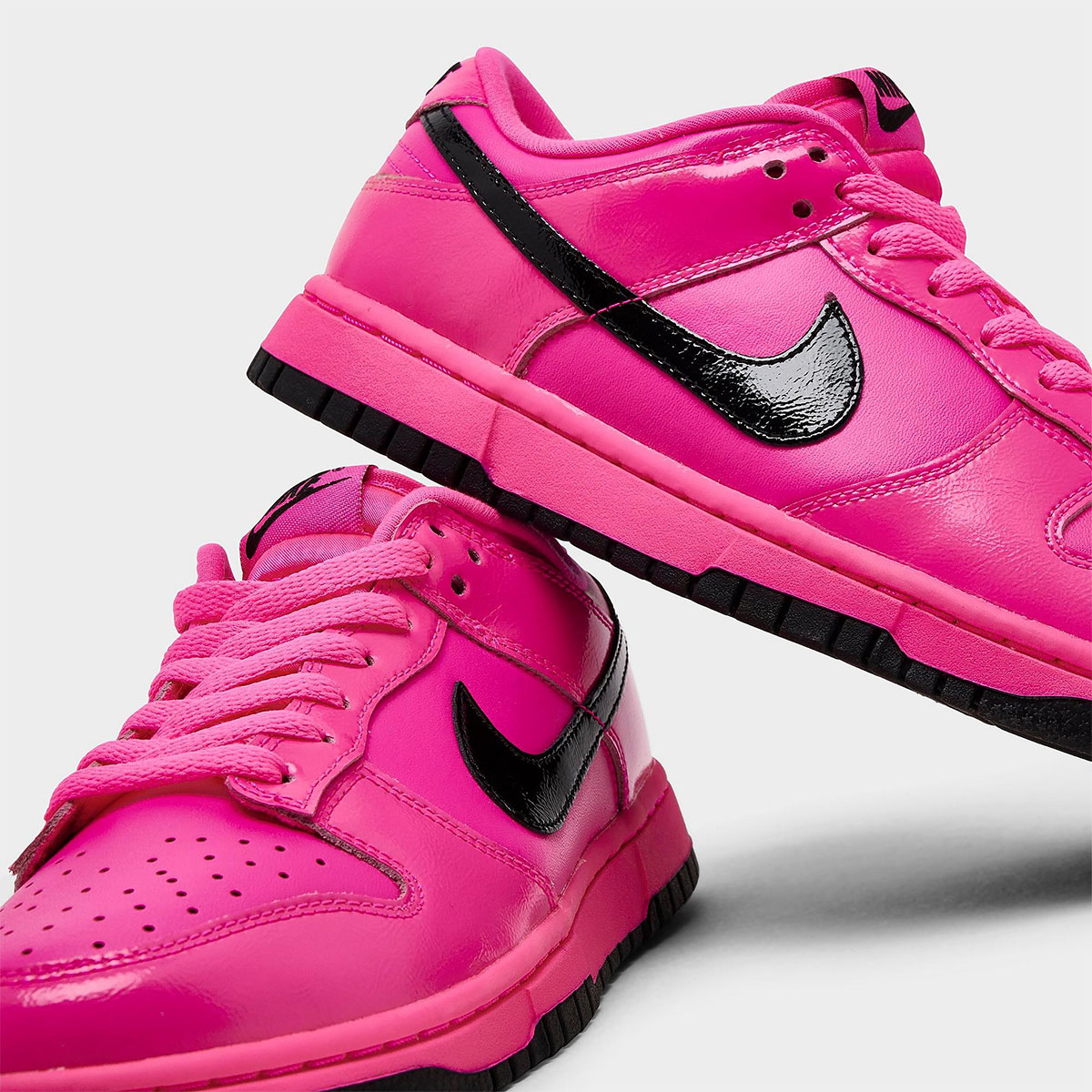nike-dunk-low-pink-blast-visual-neon-anos-2000-3