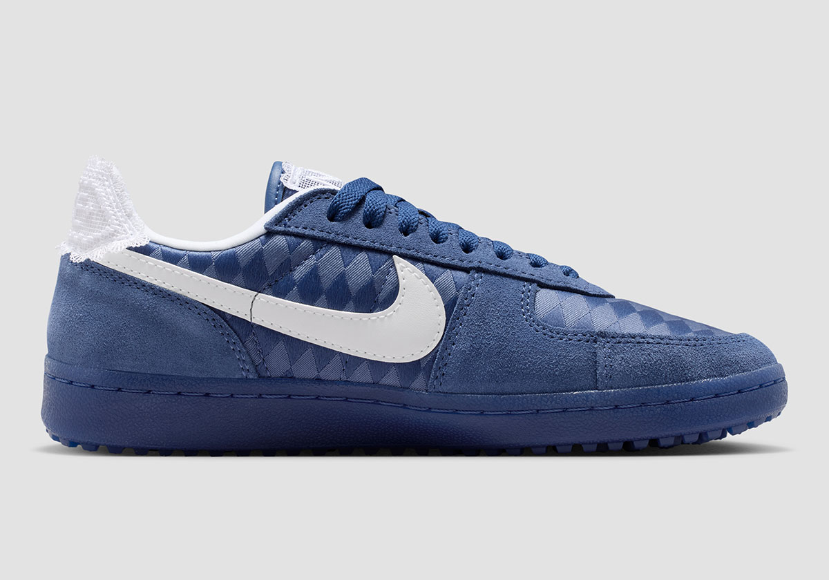 nike-field-general-82-feminino-renda-bordado-5