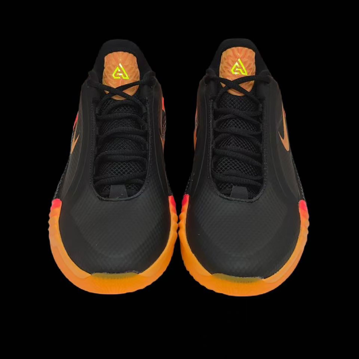 nike-giannis-freak-8-fiery-sneaker-de-performance-2