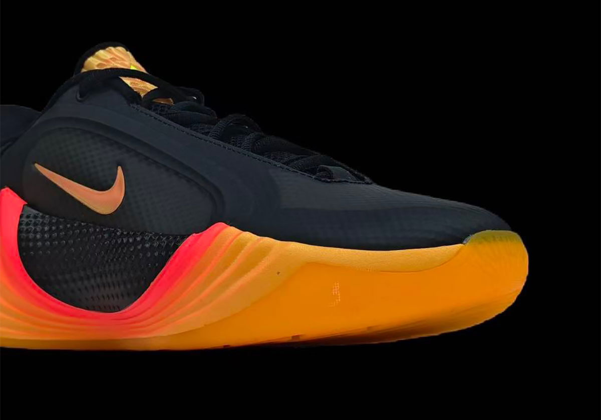 nike-giannis-freak-8-fiery-sneaker-de-performance-4
