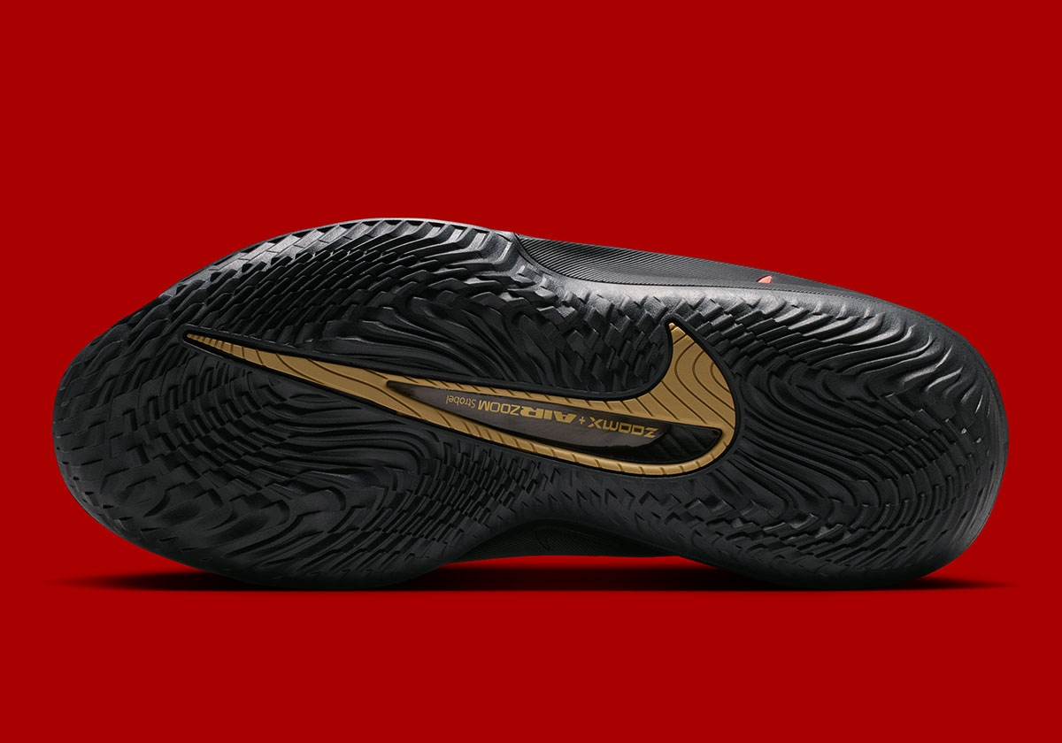 nike-gt-cut-4-gold-panther-de-wembanyama-2026-7
