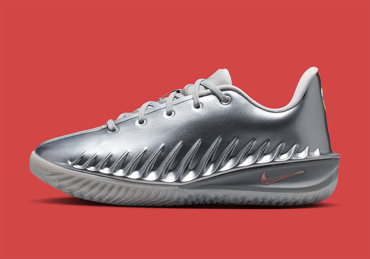 nike-gt-cut-4-metallic-silver-versao-gs-futurista-2