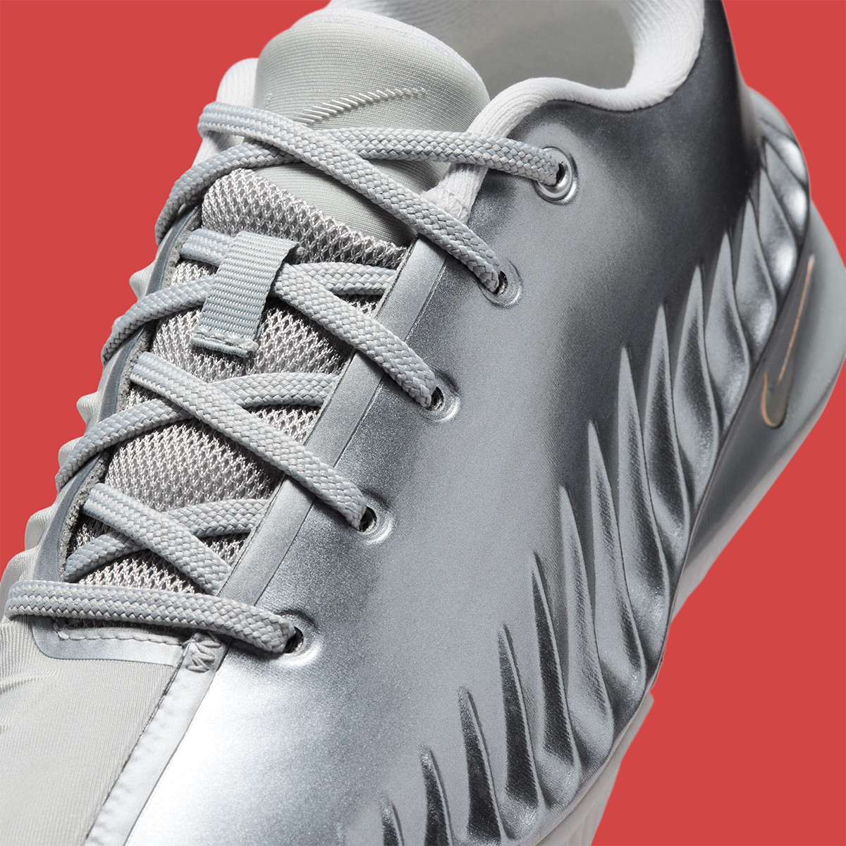 nike-gt-cut-4-metallic-silver-versao-gs-futurista-7