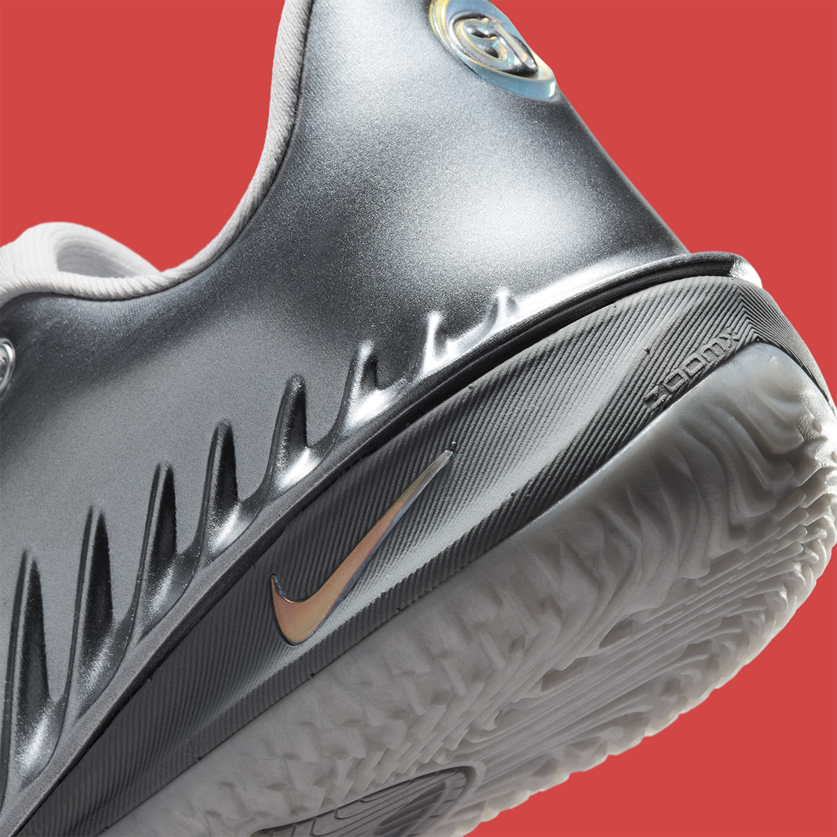 nike-gt-cut-4-metallic-silver-versao-gs-futurista-8
