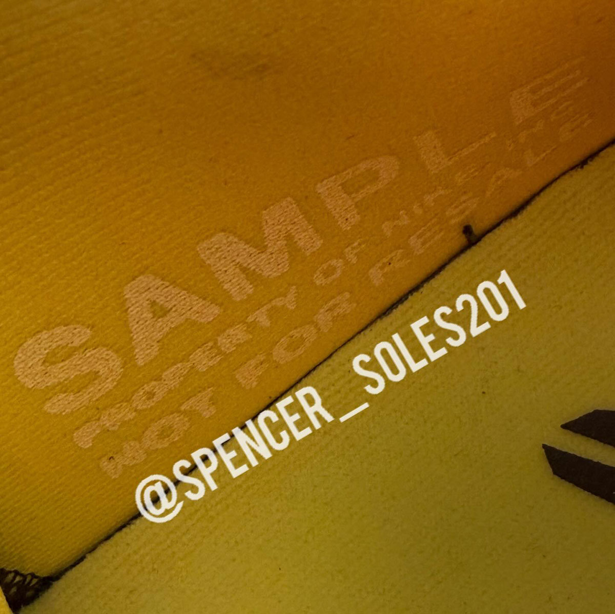 nike-kobe-3-low-protro-eybl-pe-edicao-exclusiva-8