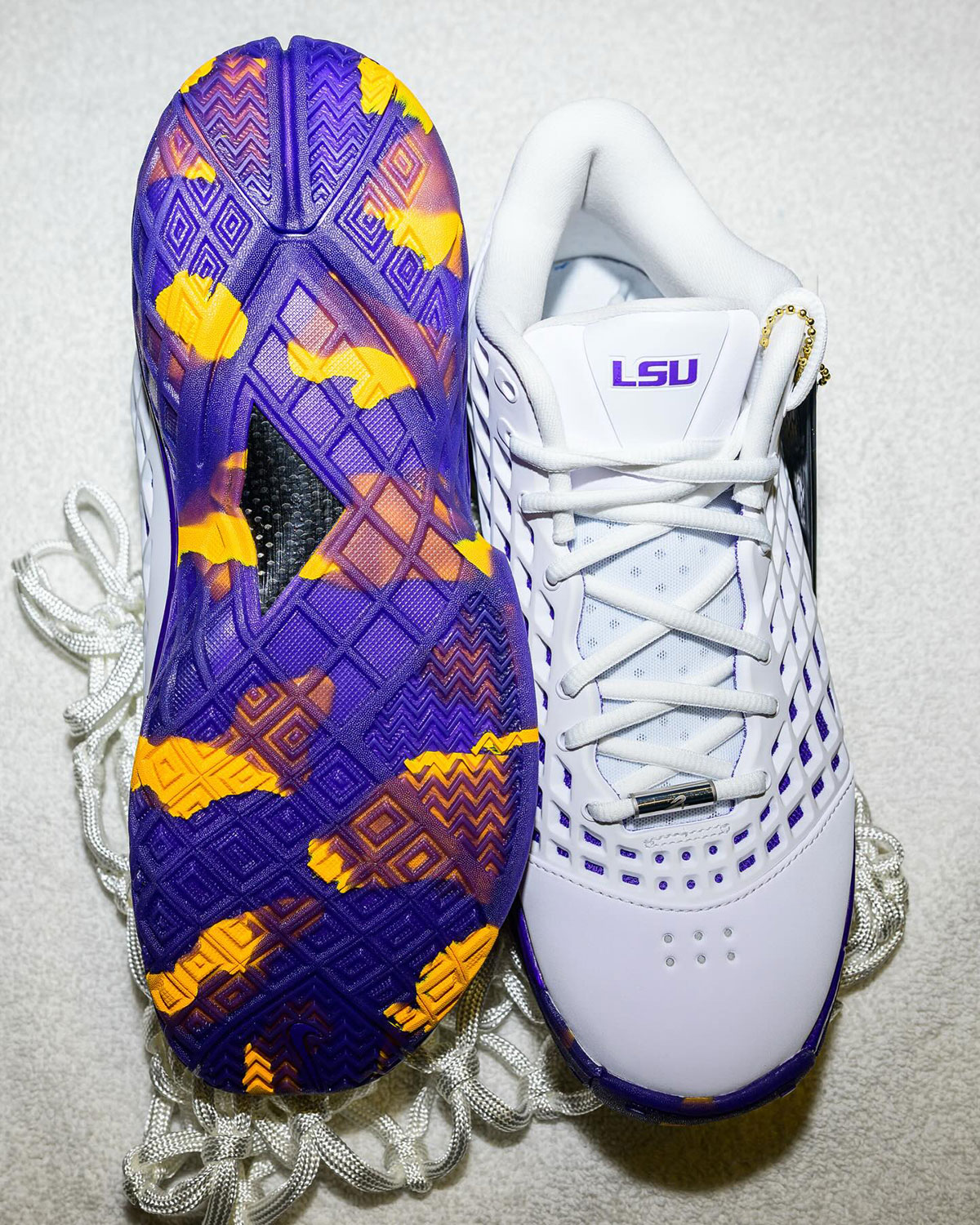 nike-kobe-3-protro-low-lsu-pe-exclusivo-2