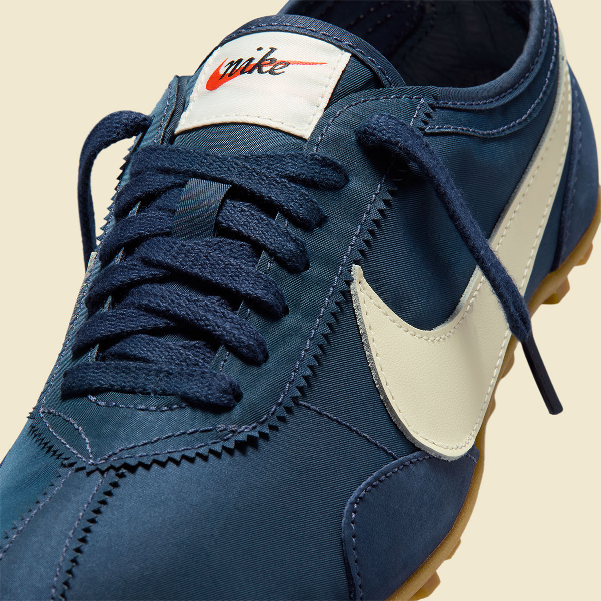 nike-moon-shoe-retorna-novas-cores-femininas-8