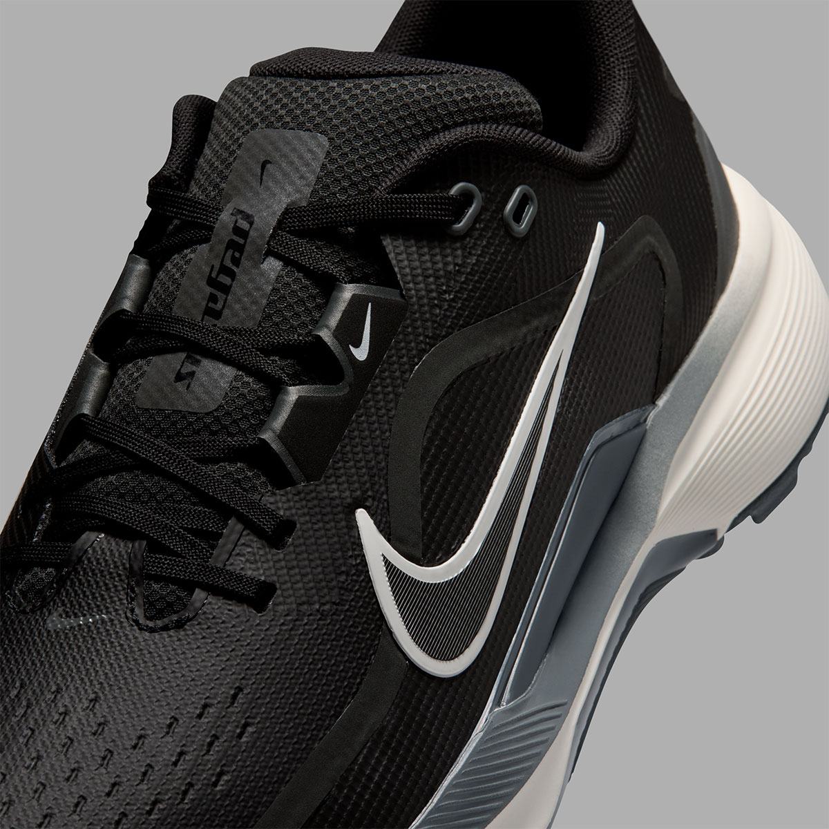 nike-pegasus-1-golf-leva-linha-corrida-ao-golfe-8