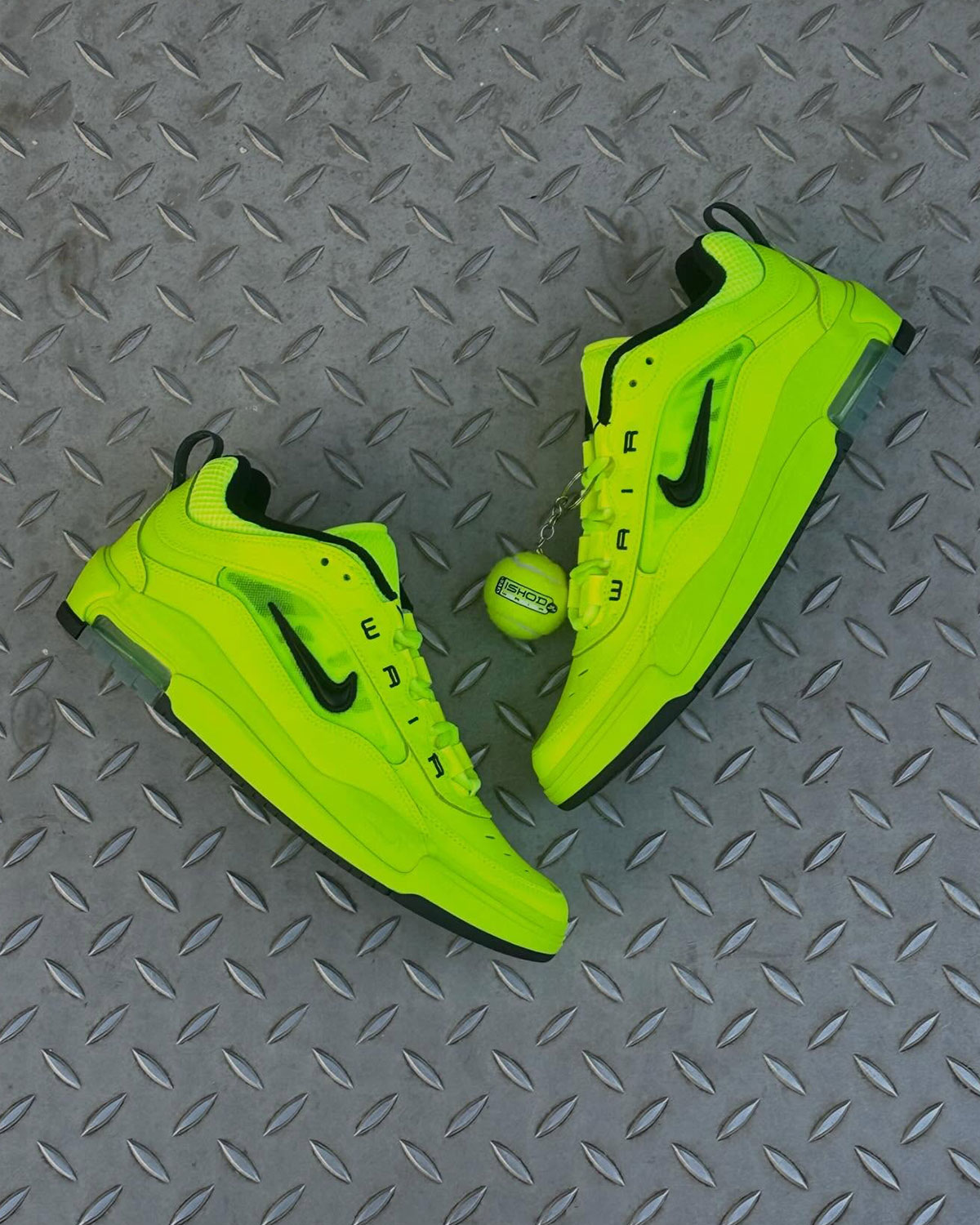 nike-sb-air-max-ishod-tennis-ball-verde-neon-3