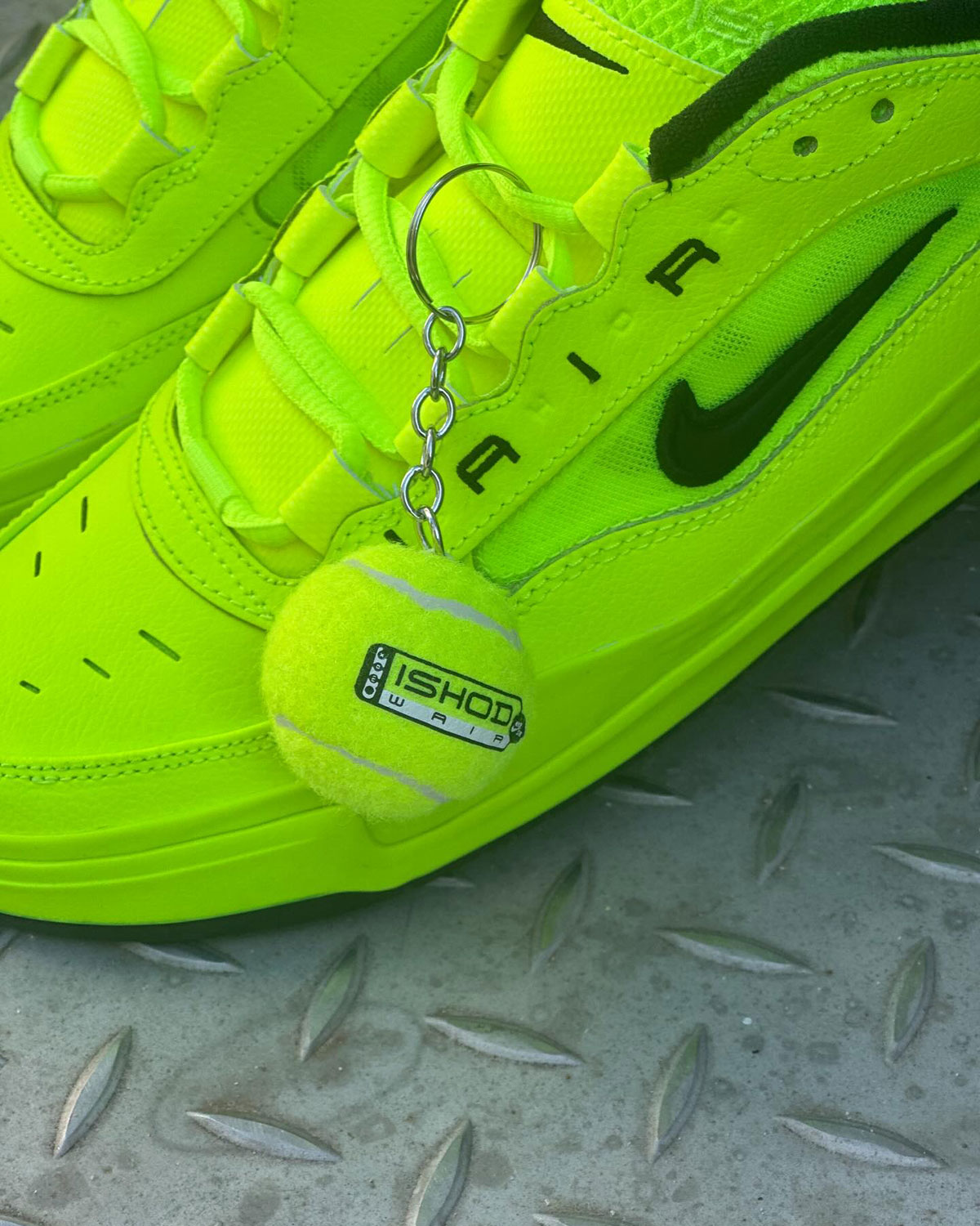 nike-sb-air-max-ishod-tennis-ball-verde-neon-4