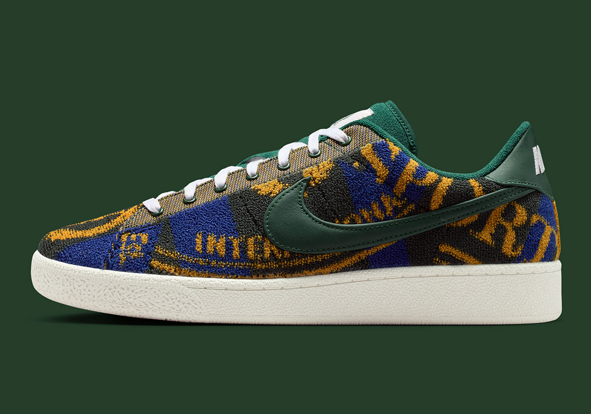 nike-tennis-classic-terrycloth-pack-retro-lifestyle-3