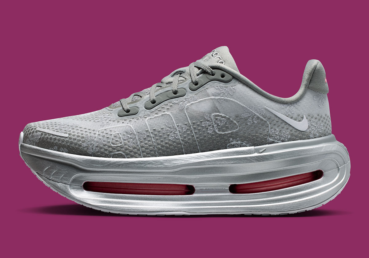 nike-vomero-premium-fleur-de-lis-geyster-grey-3
