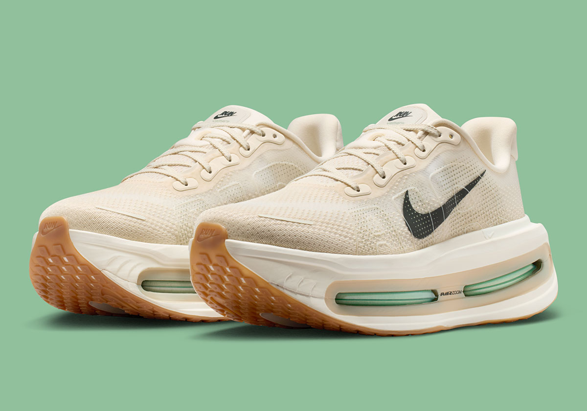 nike-vomero-premium-pale-ivory-sola-gum-lifestyle-2