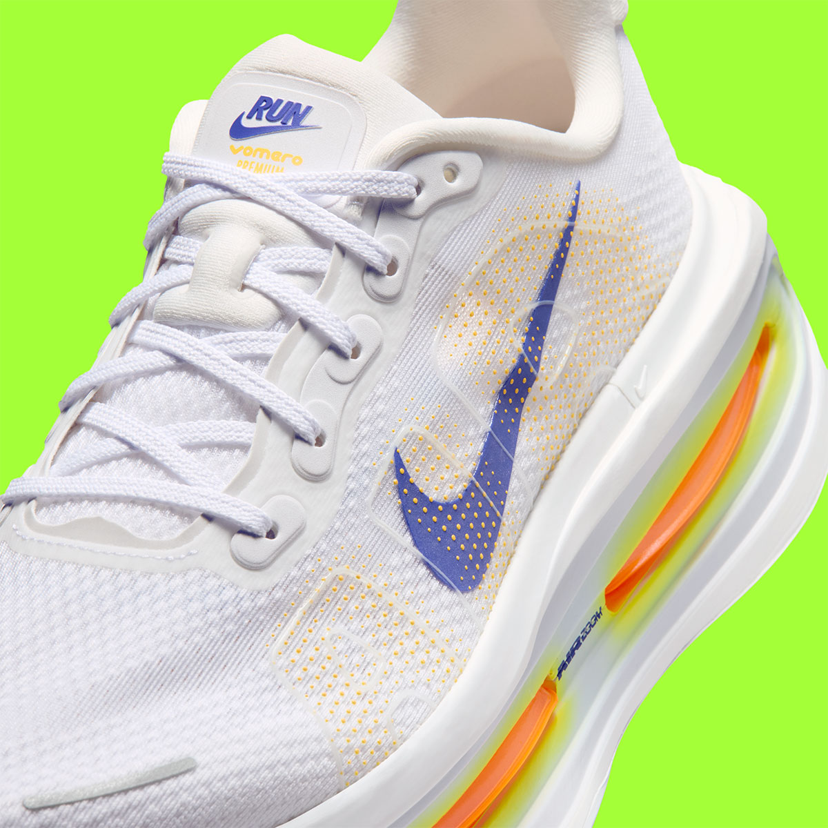 nike-vomero-premium-revisita-cores-classicas-nike-running-8