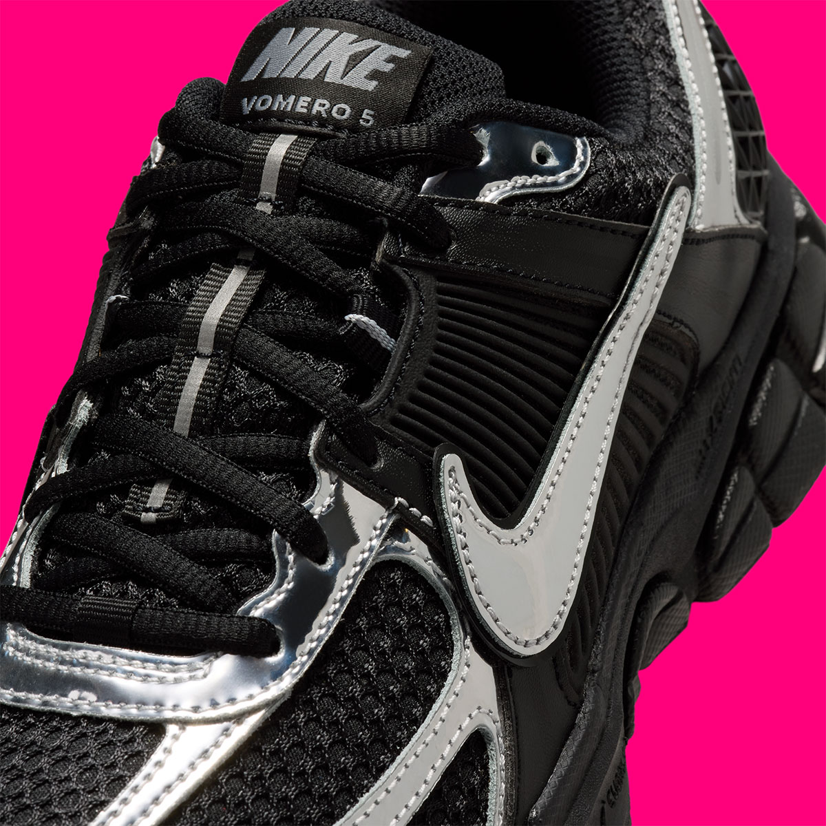 nike-zoom-vomero-5-black-cool-grey-conforto-futurista-8