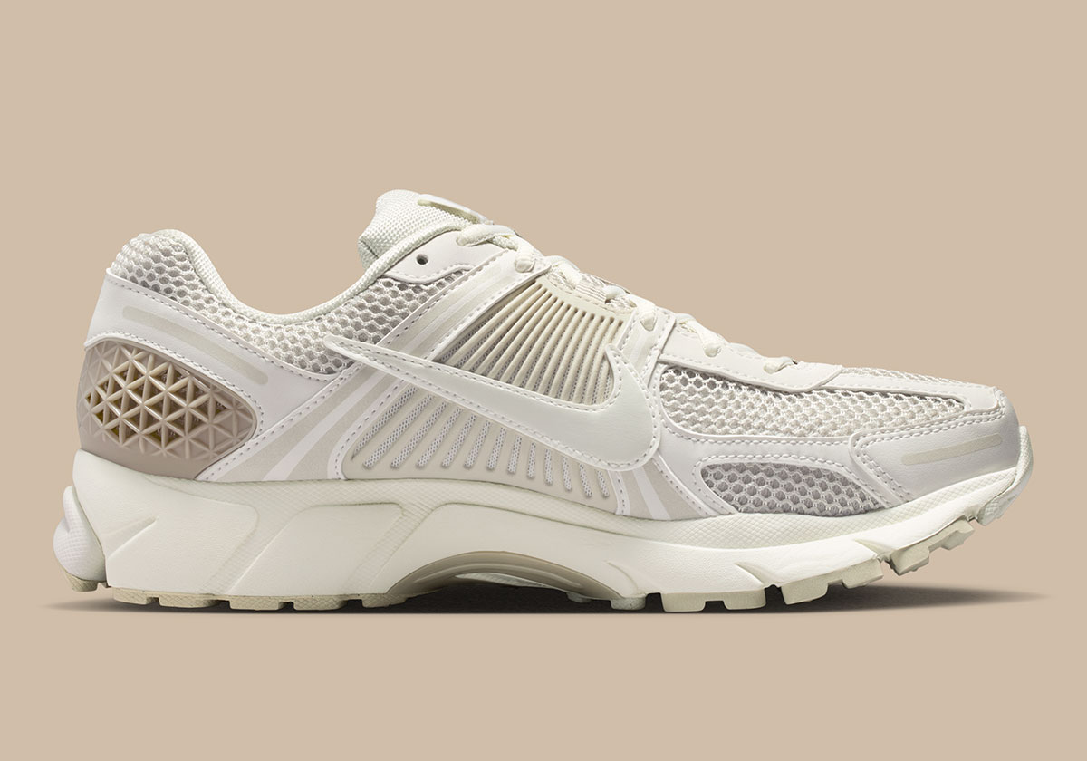 nike-zoom-vomero-5-phantom-tenis-versatil-verao-5