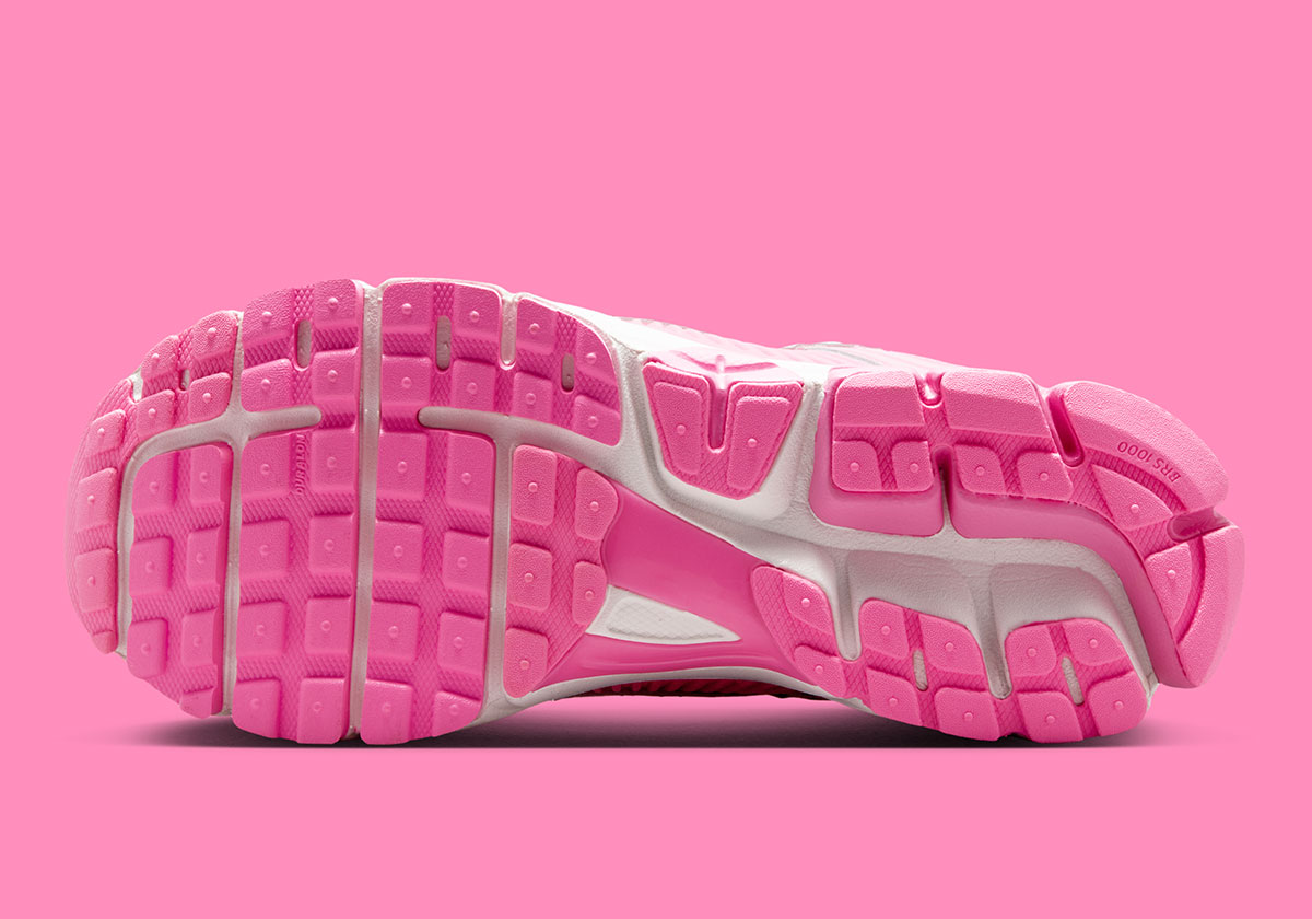 nike-zoom-vomero-5-pink-glow-dad-shoes-femininos-7