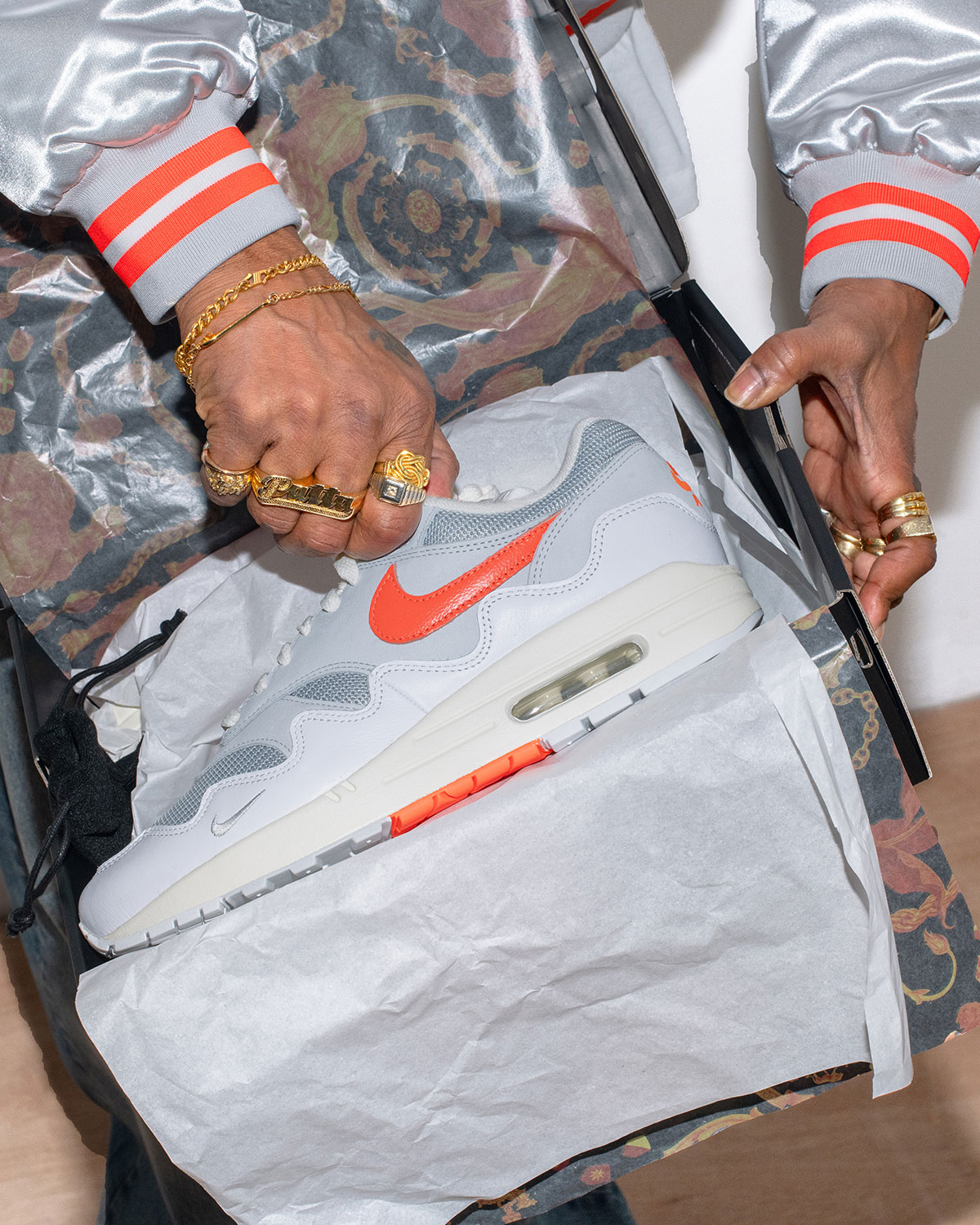 patta-nike-air-max-1-waves-hyper-crimson-air-max-day-2