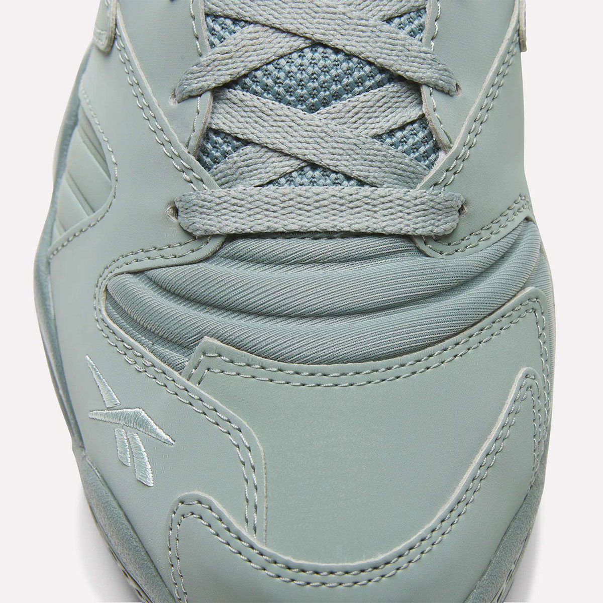 reebok-brutus-low-light-fog-classico-retro-lifestyle-7