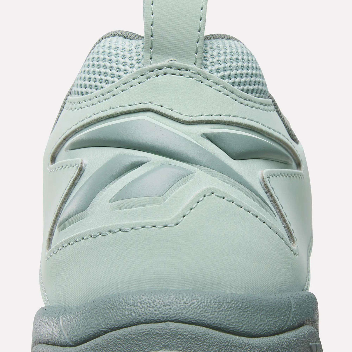 reebok-brutus-low-light-fog-classico-retro-lifestyle-8