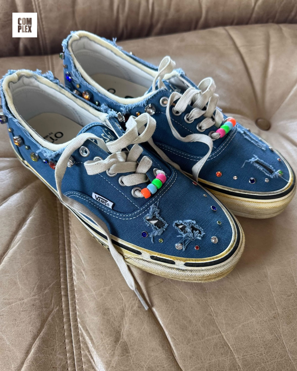satoshi-nakamoto-vans-era-lucky-charms-azul-2