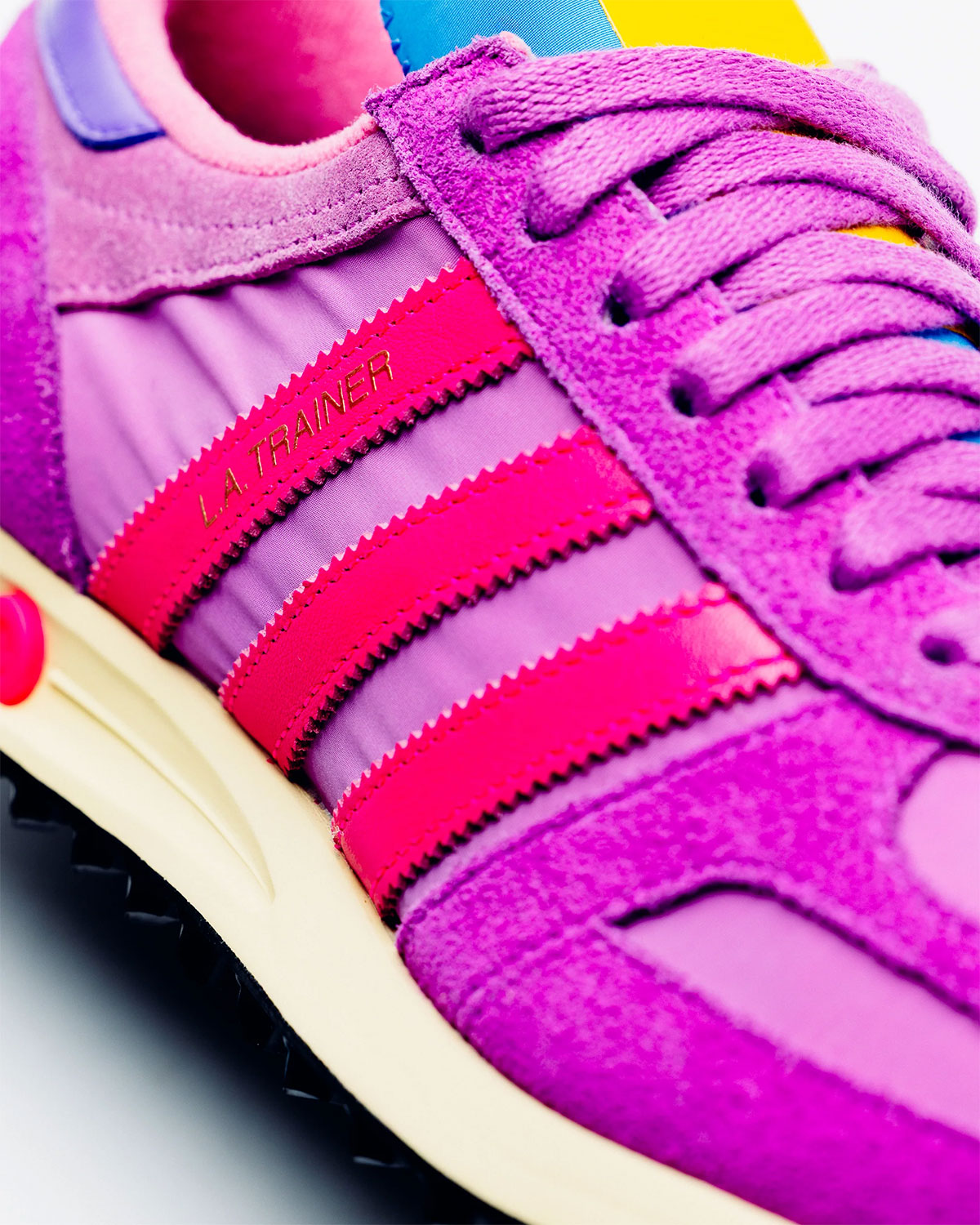sneaker-politics-adidas-la-trainer-cultura-festivais-6