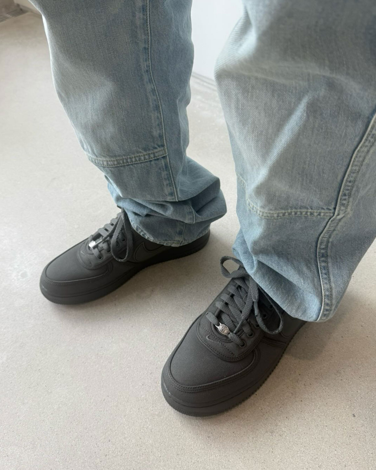 tune-nike-air-force-1-low-inside-out-lancamento-2026-3