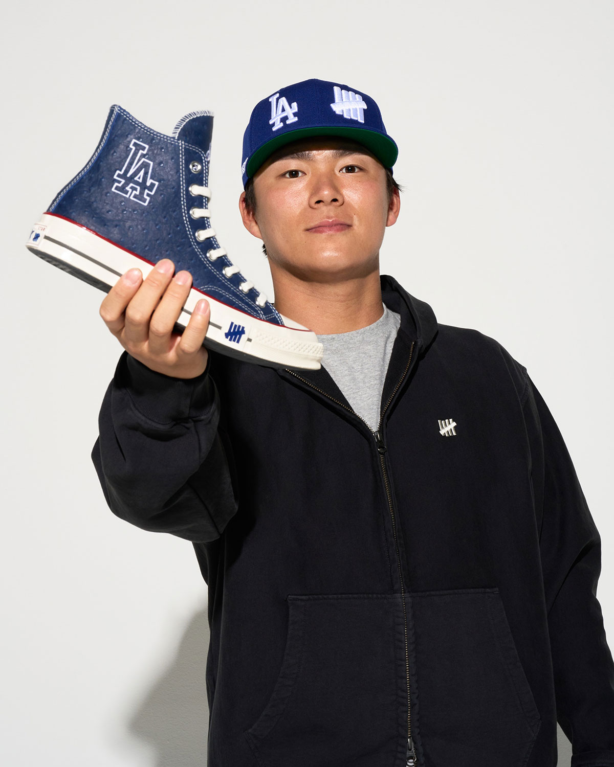 undefeated-converse-chuck-70-dodgers-los-angeles-3