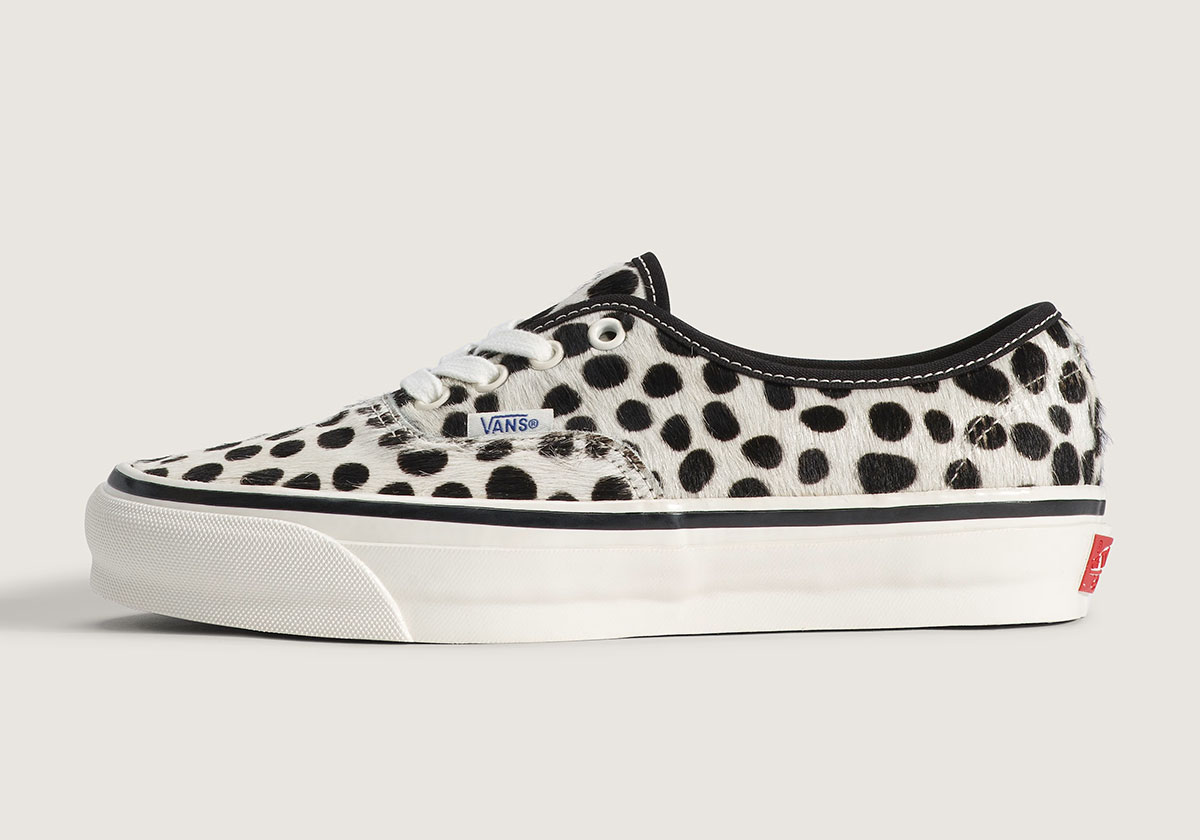 vans-authentic-animal-print-pony-hair-primavera-2026-7