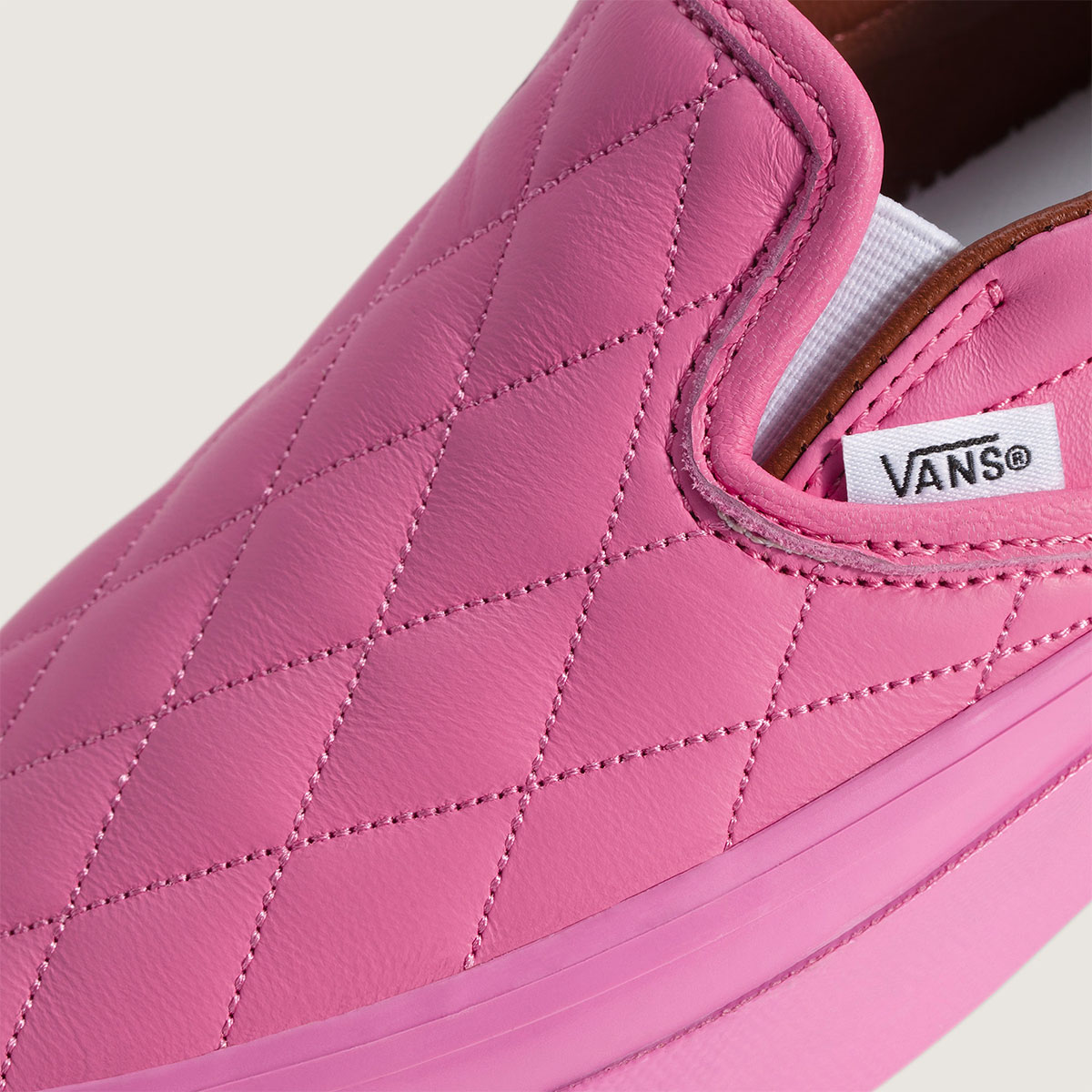 vans-slip-on-premium-acolchoado-luxo-basquete-4