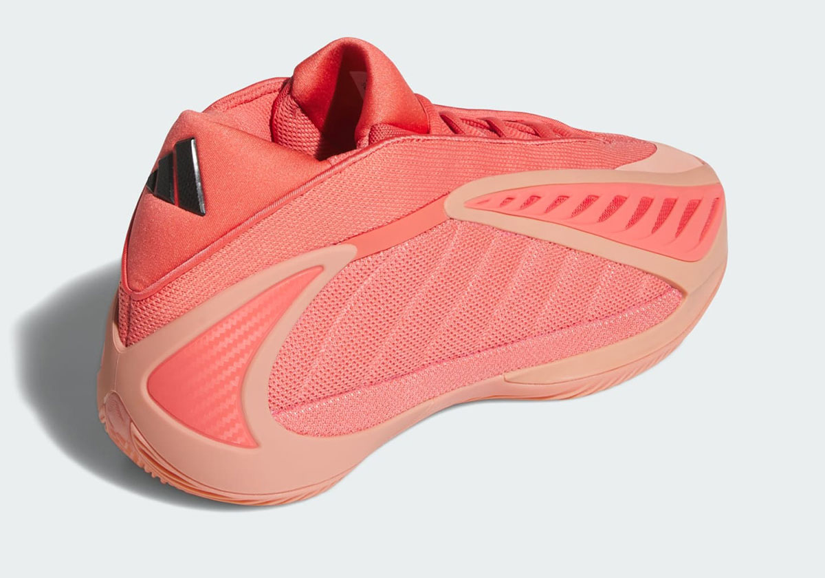 adidas-anthony-edwards-2-georgia-red-clay-atlanta-3