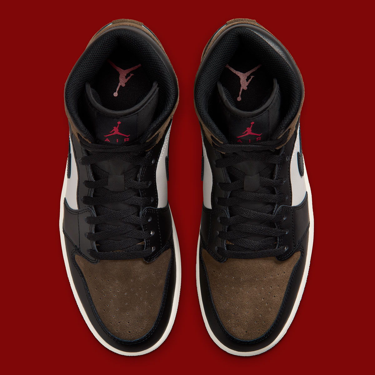air-jordan-1-mid-palomino-alternativa-travis-scott-5
