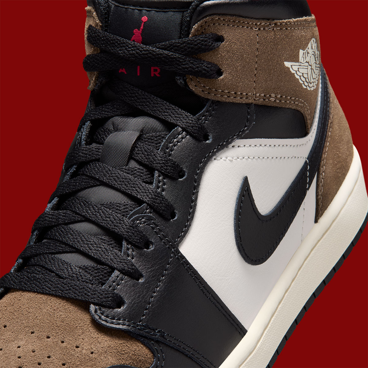 air-jordan-1-mid-palomino-alternativa-travis-scott-8