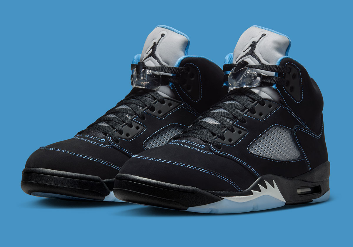 air-jordan-5-black-university-blue-volta-2026-2